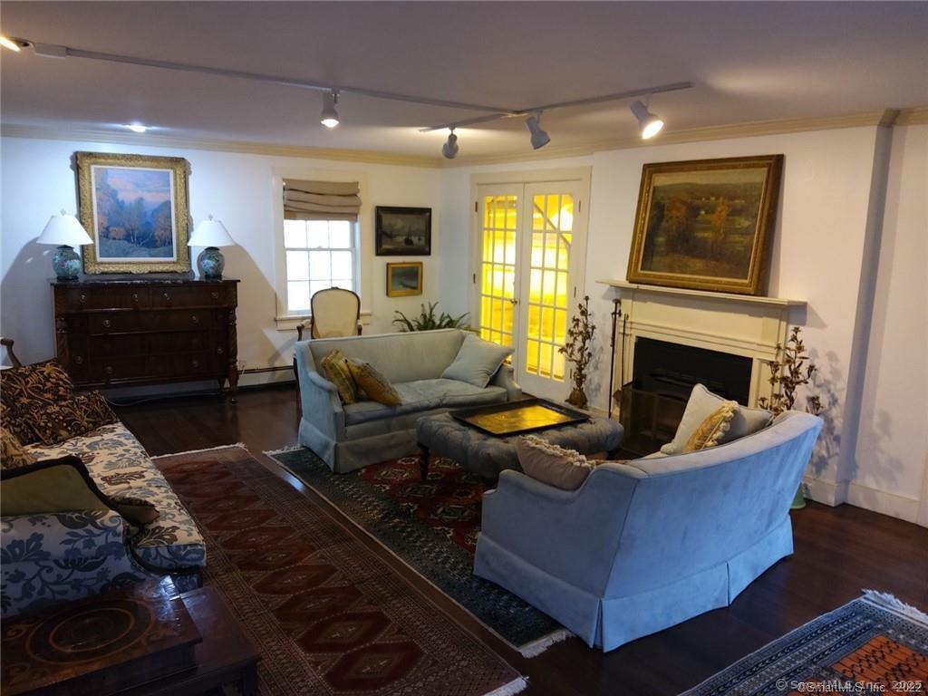 Stonington, Connecticut 06378, United States, 2 Bedrooms Bedrooms, ,3 BathroomsBathrooms,Residential,Pending,125010