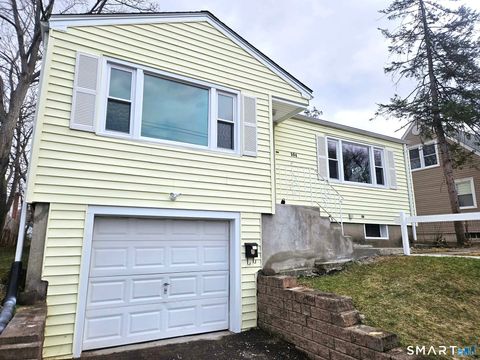 Photo of 104 Hollywood Avenue, Hartford, CT 06110 (MLS # 24163830)