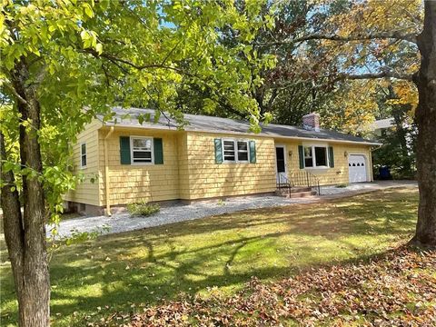Photo of 2 Eastview Drive, Vernon, CT 06066 (MLS # 24162962)