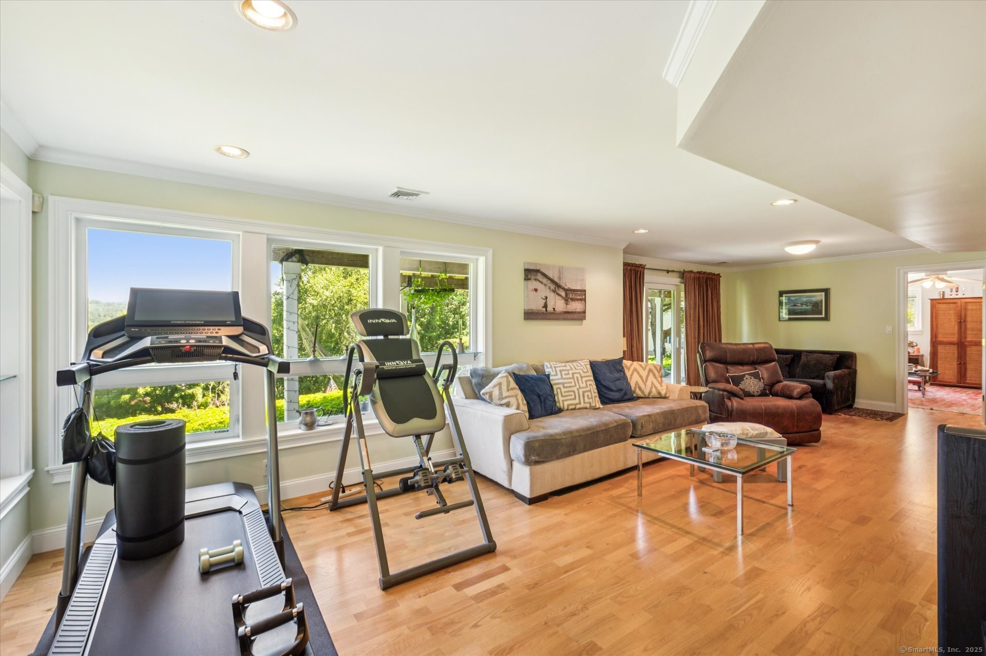 New Hartford, Connecticut 06057, United States, 5 Bedrooms Bedrooms, ,4 BathroomsBathrooms,Residential,Active,161037