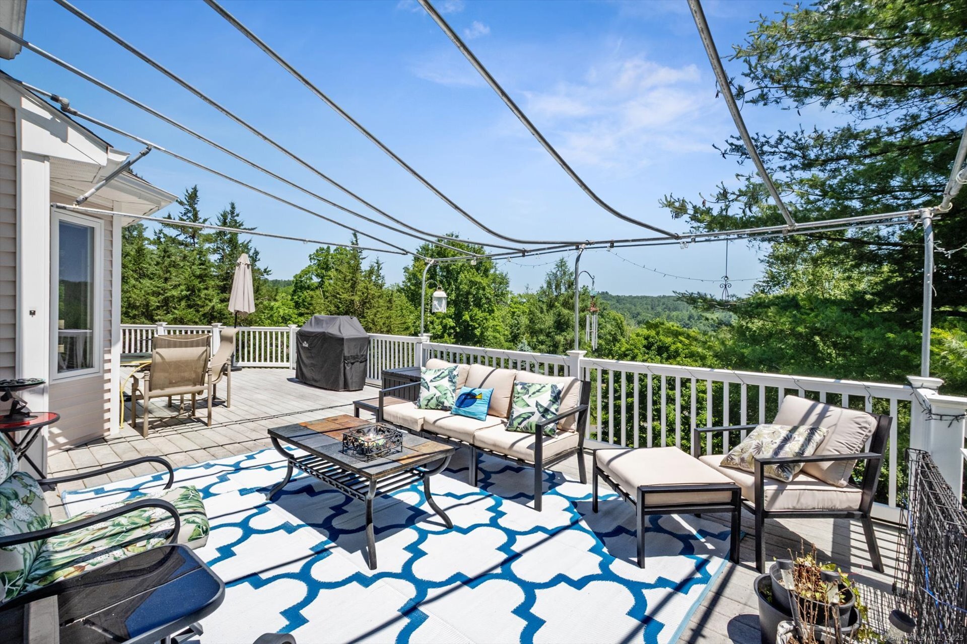 New Hartford, Connecticut 06057, United States, 5 Bedrooms Bedrooms, ,4 BathroomsBathrooms,Residential,Active,161037