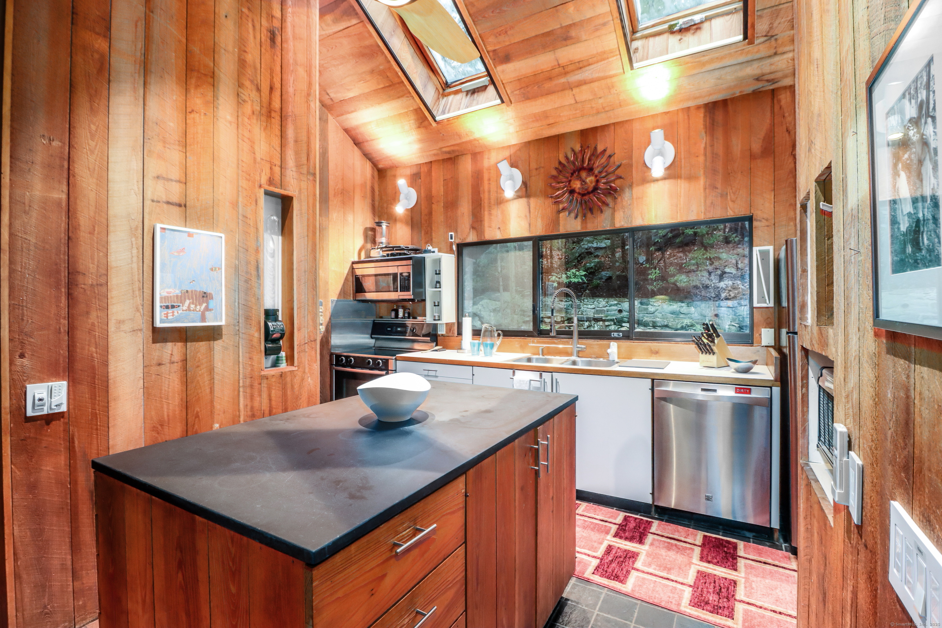 10 Laurel Drive, Sherman, Connecticut image 12