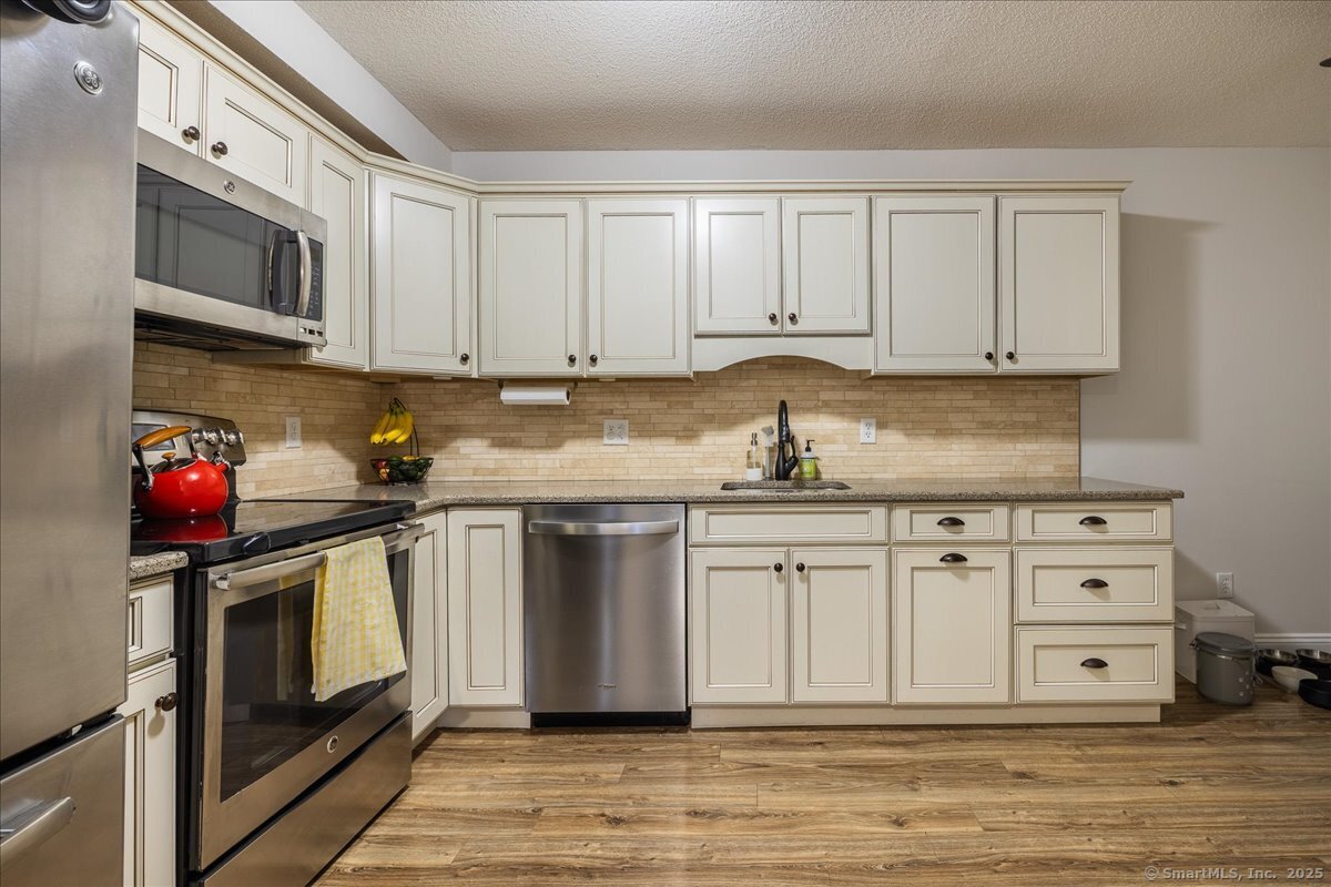 304 Mariners Walk #304, Milford, Connecticut image 8