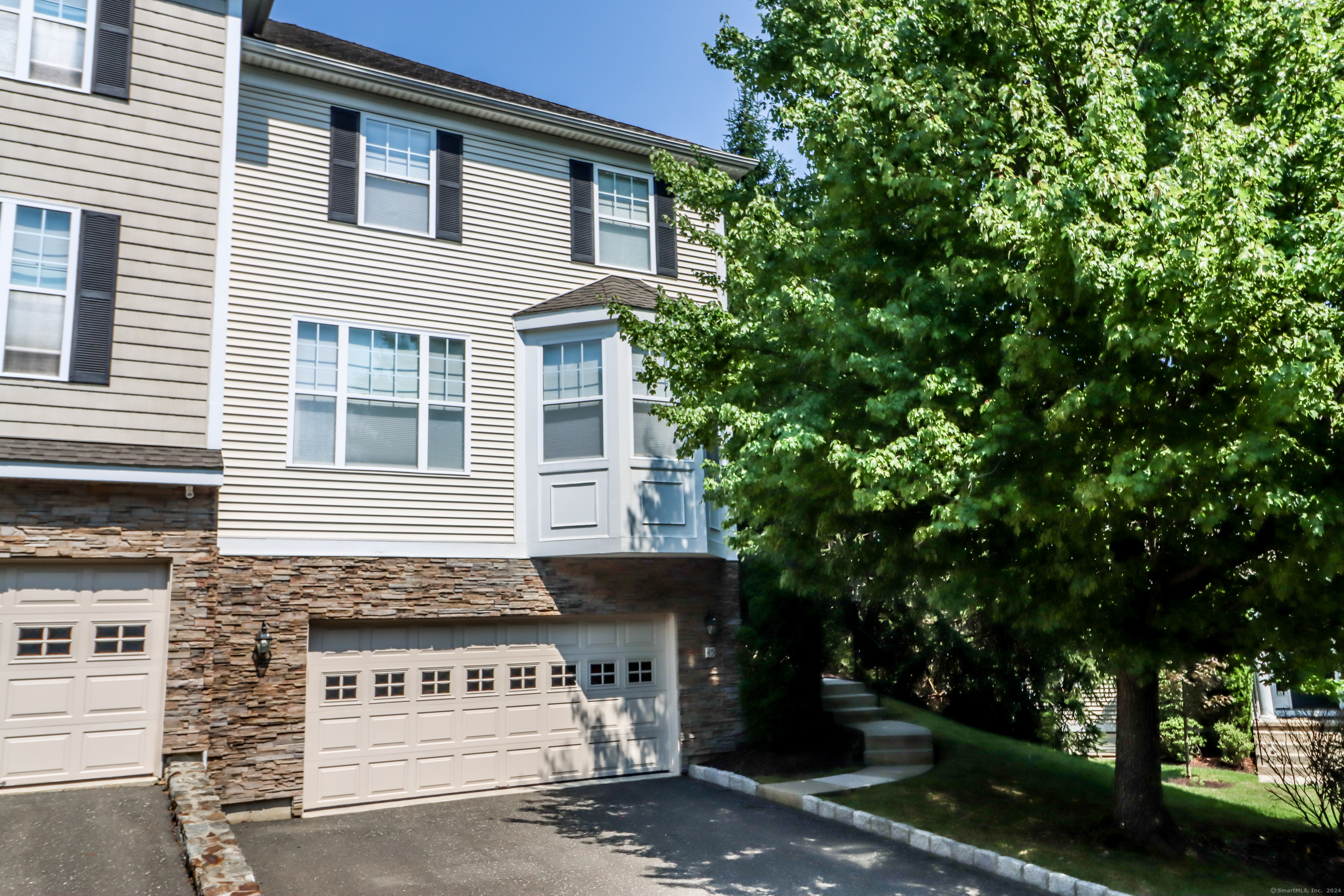 View Danbury, CT 06810 townhome