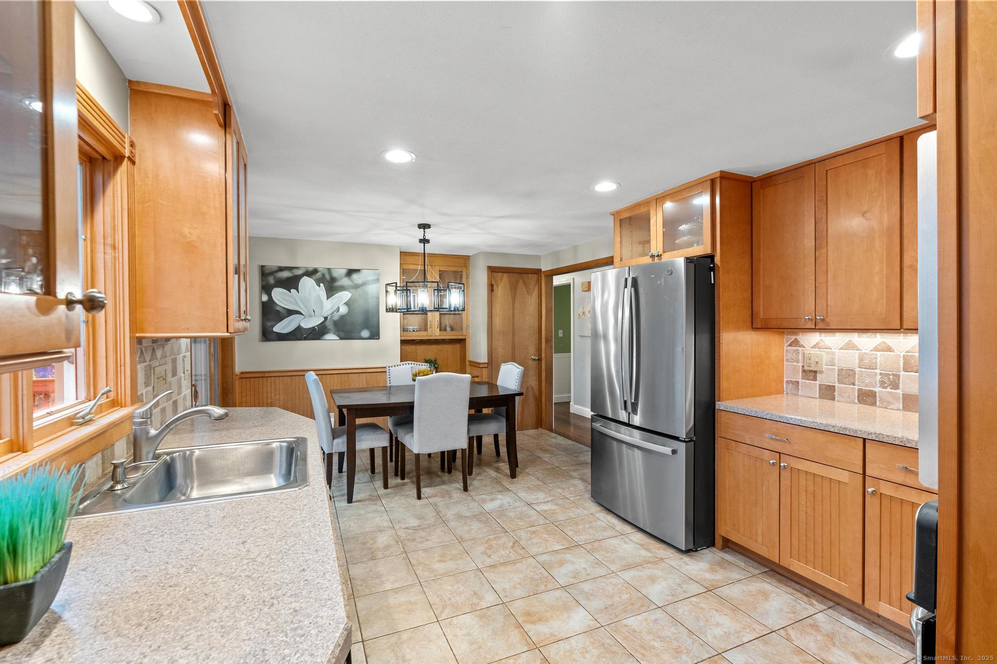 15 Botelle Manor, Cromwell, Connecticut image 11