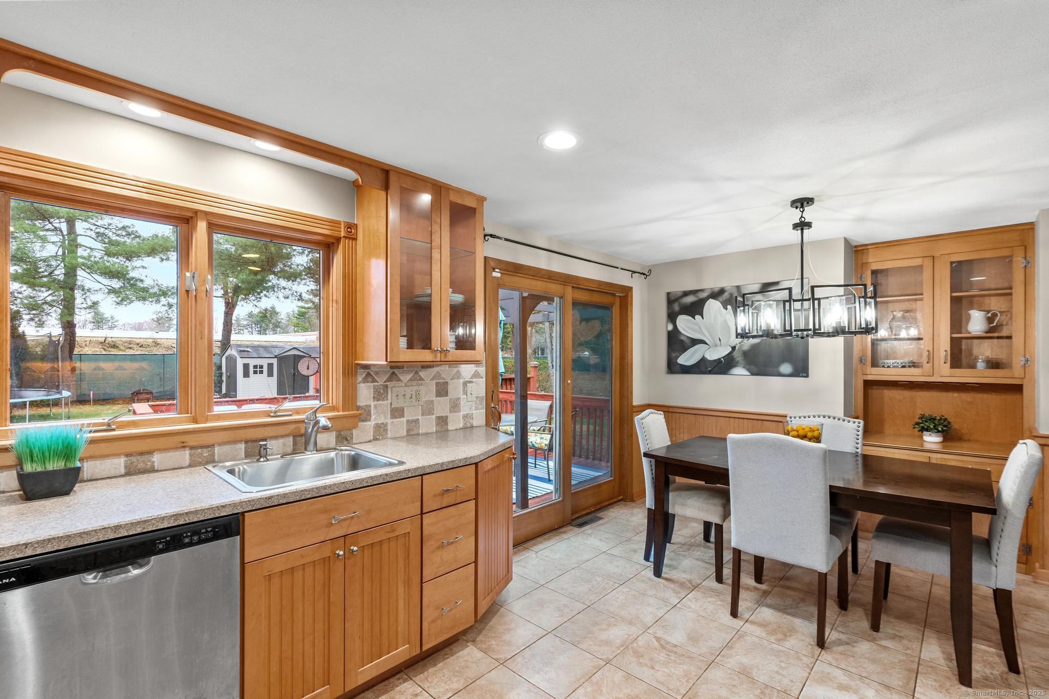 15 Botelle Manor, Cromwell, Connecticut image 9