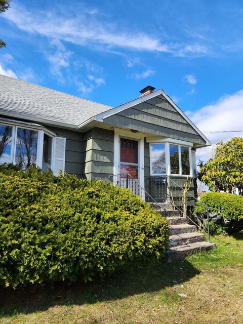 16 Vista Drive East Haven CT 06512