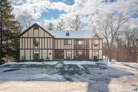 Photo of 26 Essex Court #26, Brookfield, CT 06804 (MLS # 24145193)