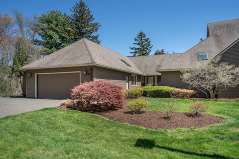 26 Alice Drive 26 Bloomfield CT 06002