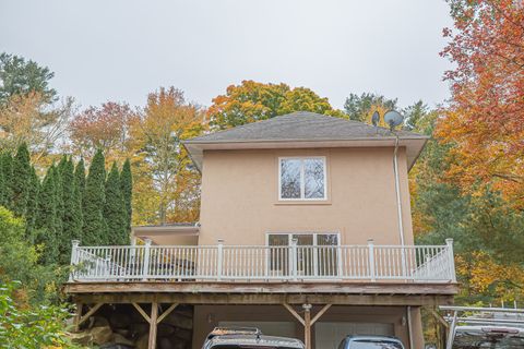 A home in Killingly