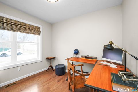 Tiny photo for 42 Chapman Chase #42, Windsor Locks, CT 06096 (MLS # 24144894)