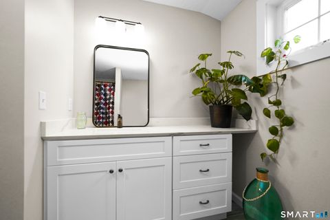 Tiny photo for 42 Chapman Chase #42, Windsor Locks, CT 06096 (MLS # 24144894)