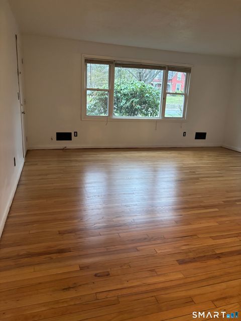 Tiny photo for 154 Park Street #A1, Manchester, CT 06040 (MLS # 24164063)