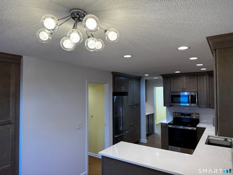 5 Caramoor Park 5 Bloomfield CT 06002