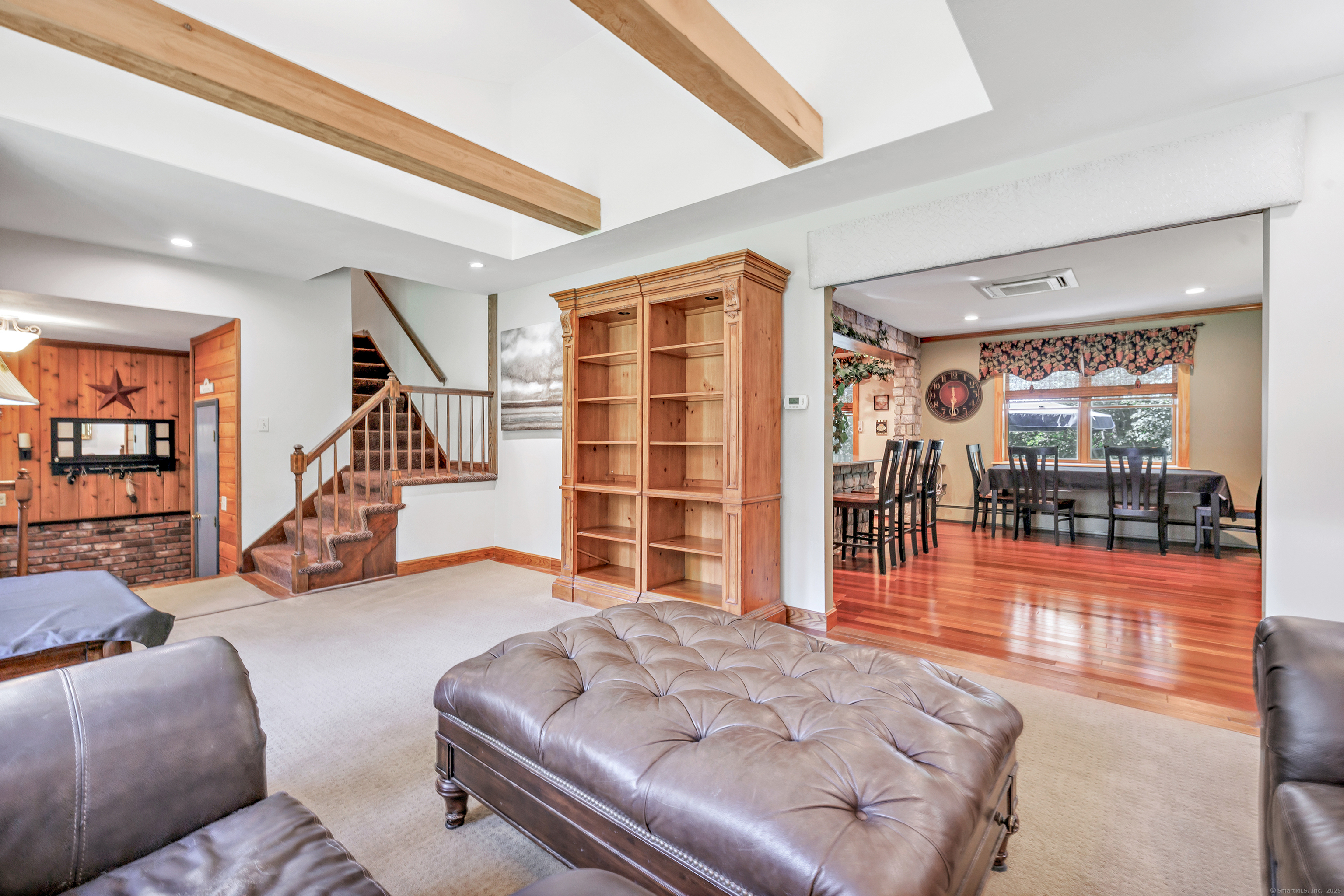14 Woodsend Avenue