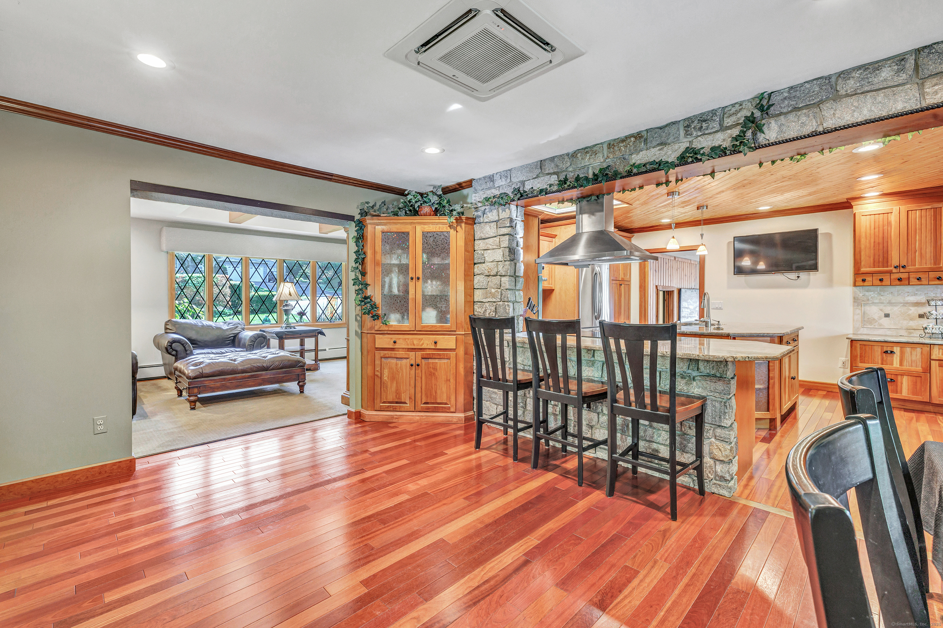 14 Woodsend Avenue