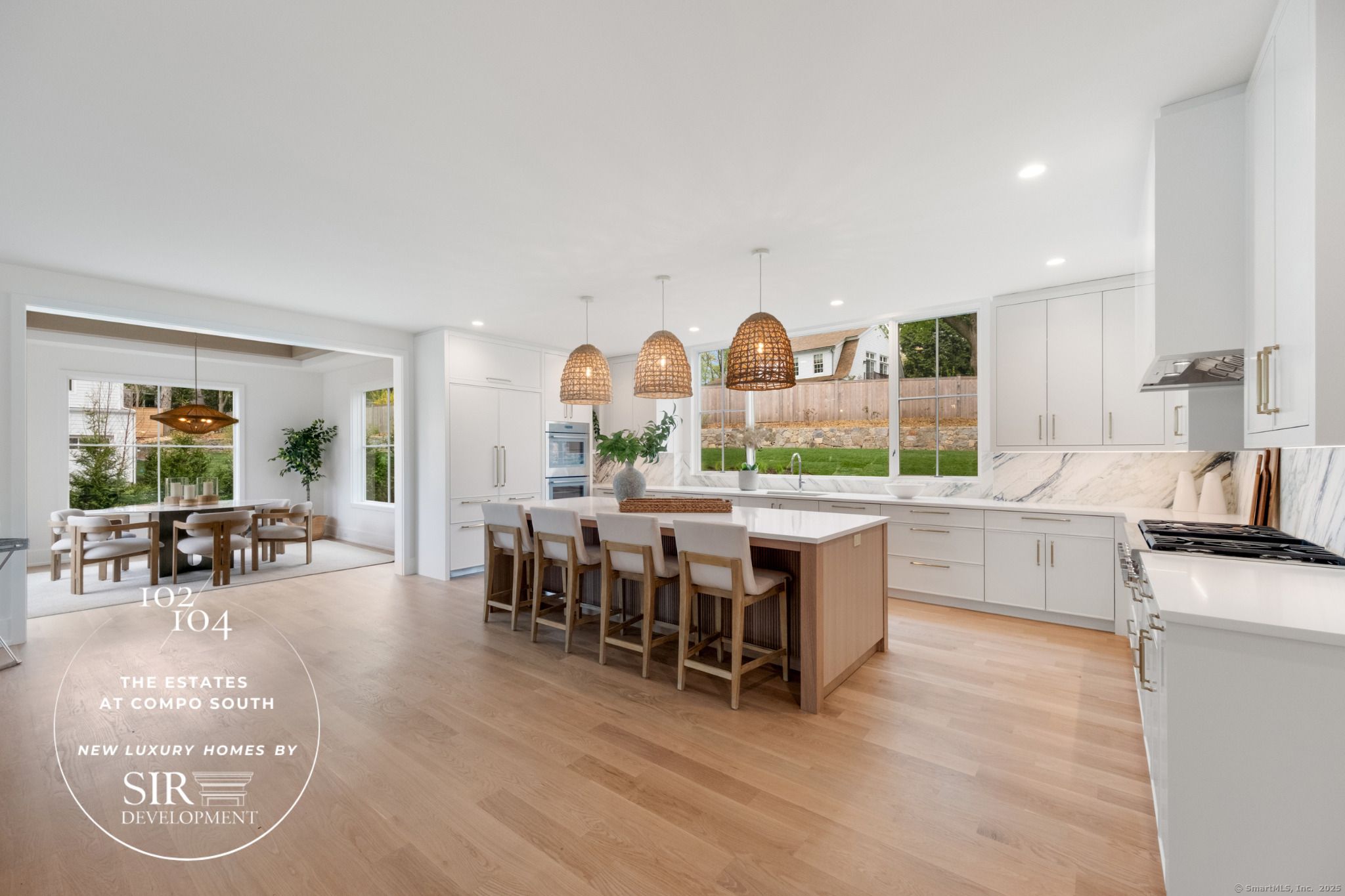 104 Compo Road South
