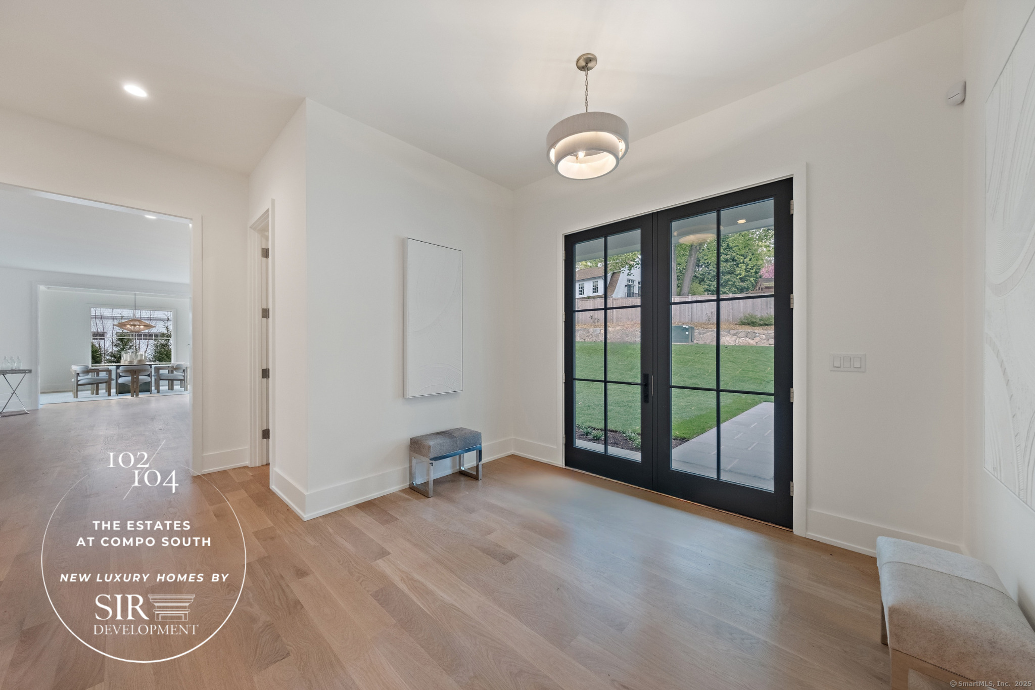 104 Compo Road South