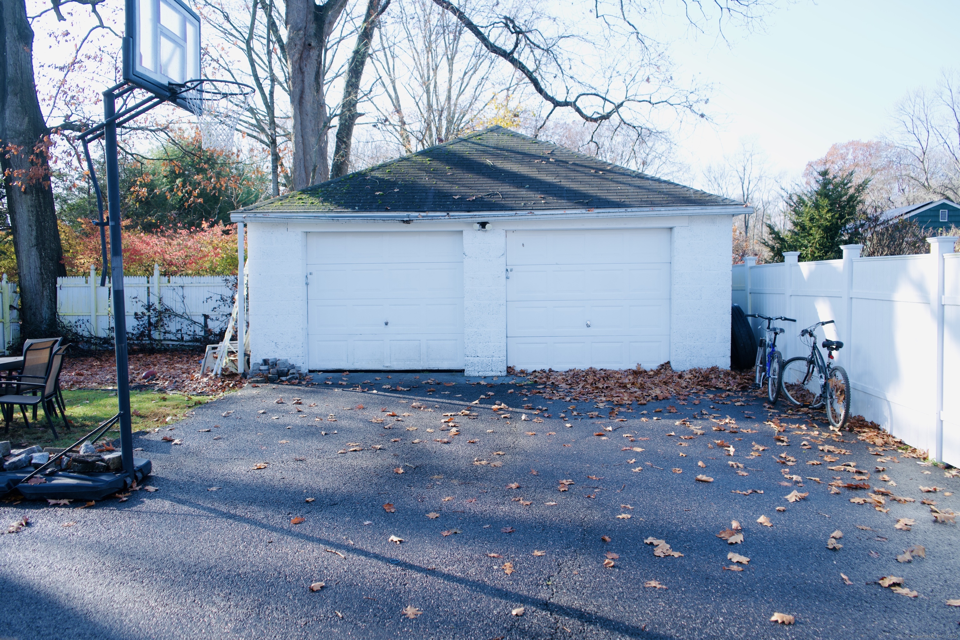 66 North Hoadley Street