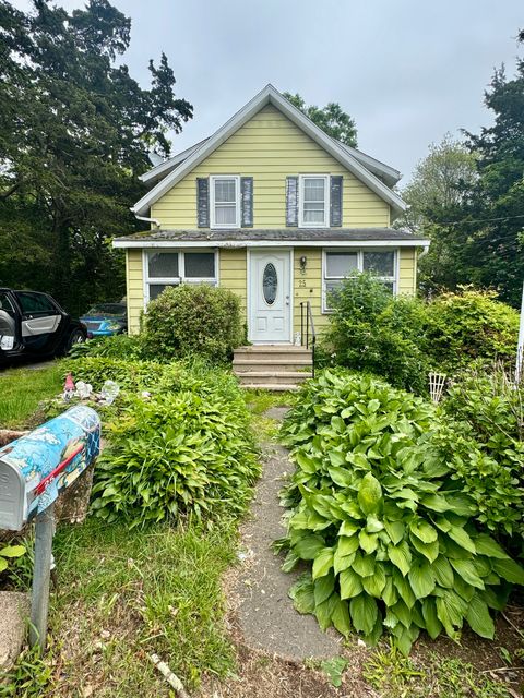 25 Vera Street East Haven CT 06512