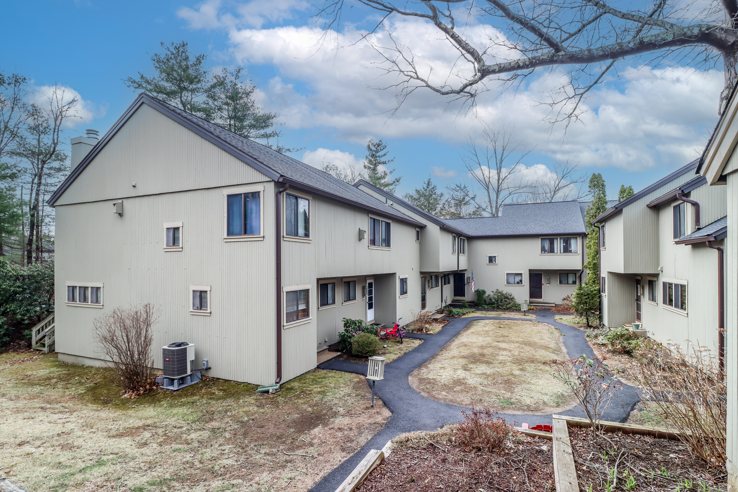 44 Woods Way #44, Woodbury, Connecticut image 1
