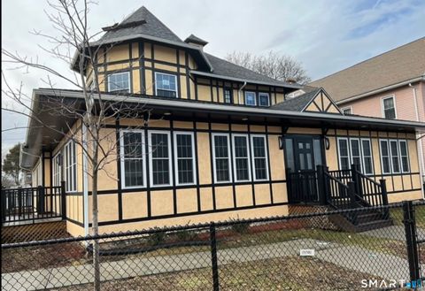 817 Albany Avenue Hartford CT 06112