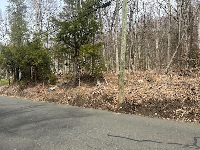 605 East Wakefield Boulevard