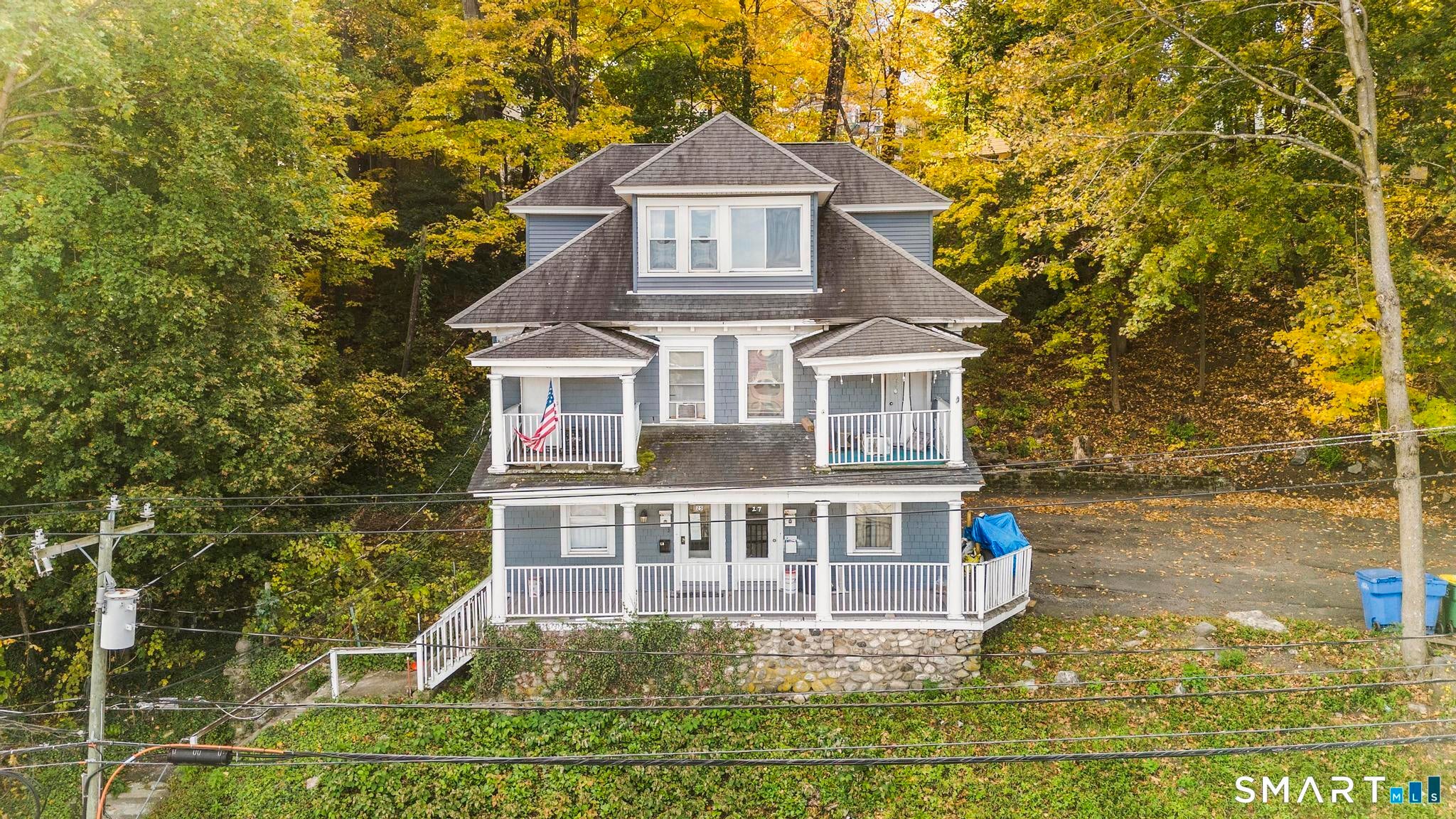 25 Bunker Hill Avenue