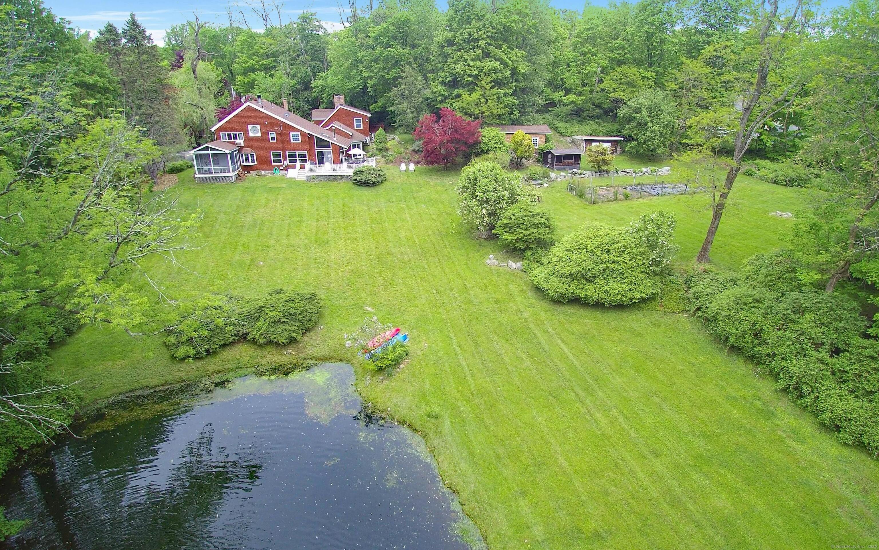 Property for Sale at Florida Hill Road, Ridgefield, Connecticut - Bedrooms: 3 
Bathrooms: 3.5 
Rooms: 7  - $1,149,000