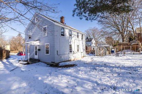 Tiny photo for 9 Garden Court, Fairfield, CT 06825 (MLS # 24156986)