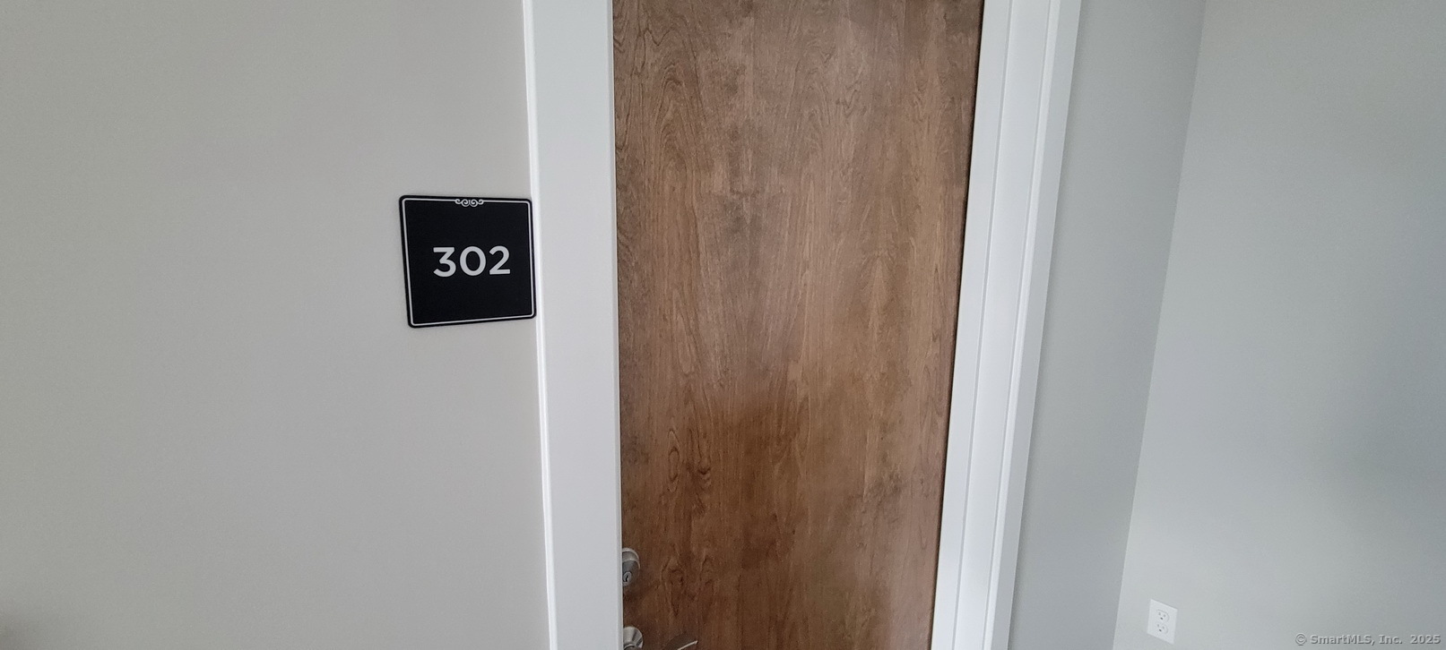 155 Greenwood Avenue D302