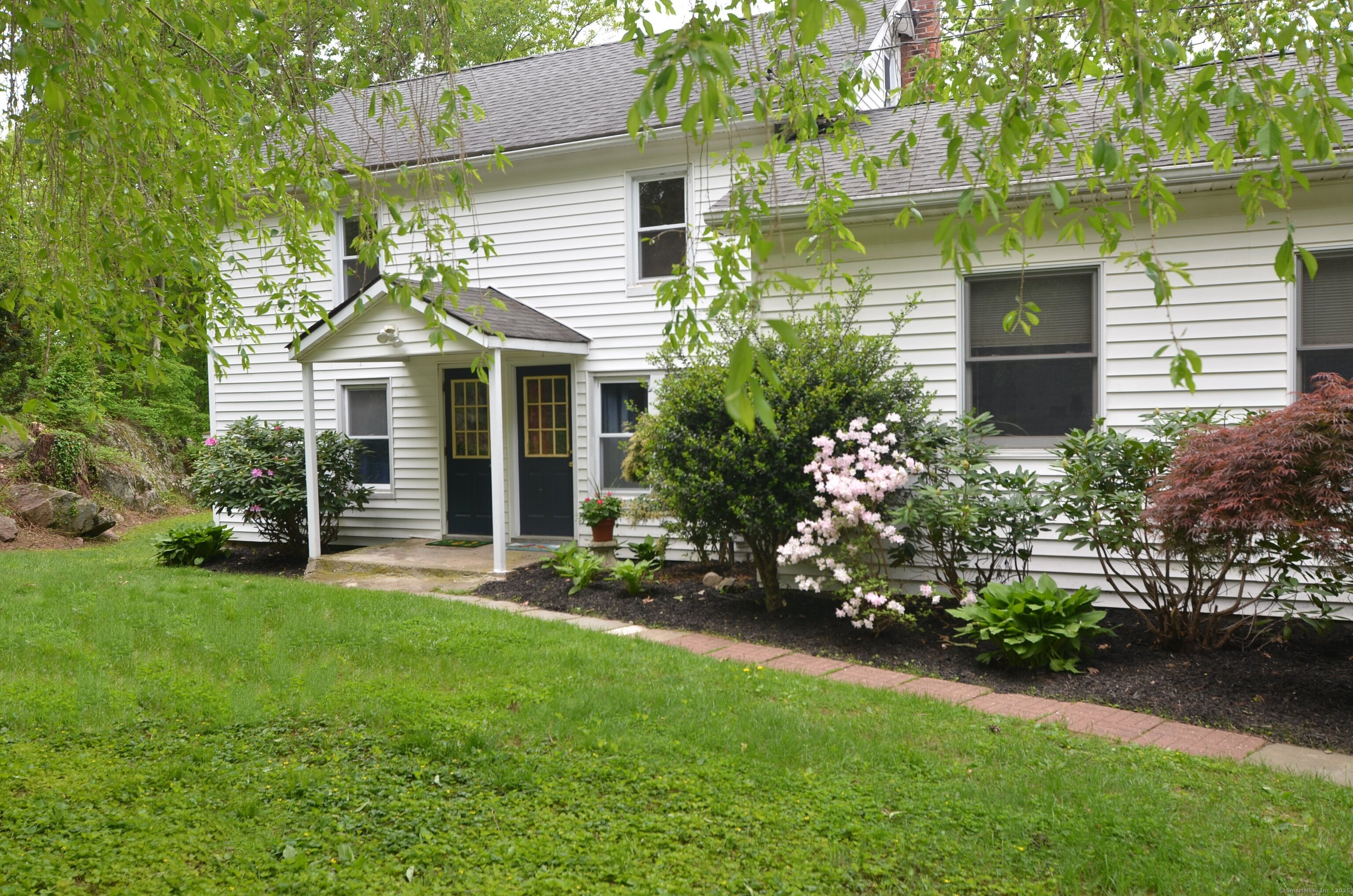 Rental Property at Mountain Orchard Road, Bethel, Connecticut - Bedrooms: 2 
Bathrooms: 1 
Rooms: 7  - $2,000 MO.