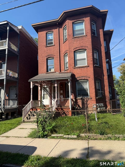 Multifamily For Rent - 107 Hungerford Street #2ND FLOOR<br/> Hartford, CT 06106