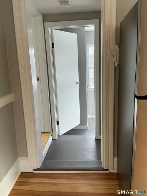 Tiny photo for 160 S Main Street #2nd Fl R, Middletown, CT 06457 (MLS # 24154039)