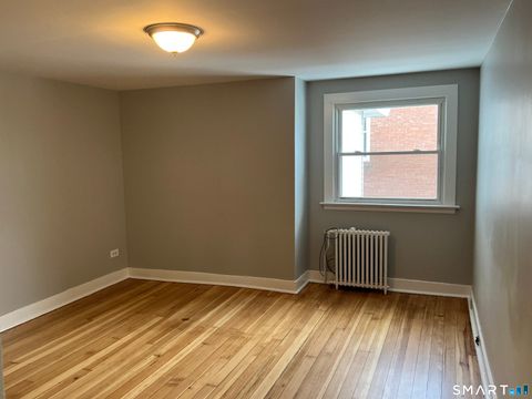 Tiny photo for 160 S Main Street #2nd Fl R, Middletown, CT 06457 (MLS # 24154039)