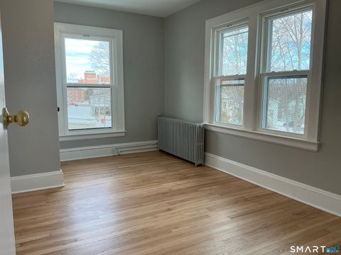 Tiny photo for 160 S Main Street #2nd Fl R, Middletown, CT 06457 (MLS # 24154039)