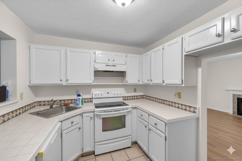 Photo of 85 N Main Street #117, East Hampton, CT 06424 (MLS # 24142298)