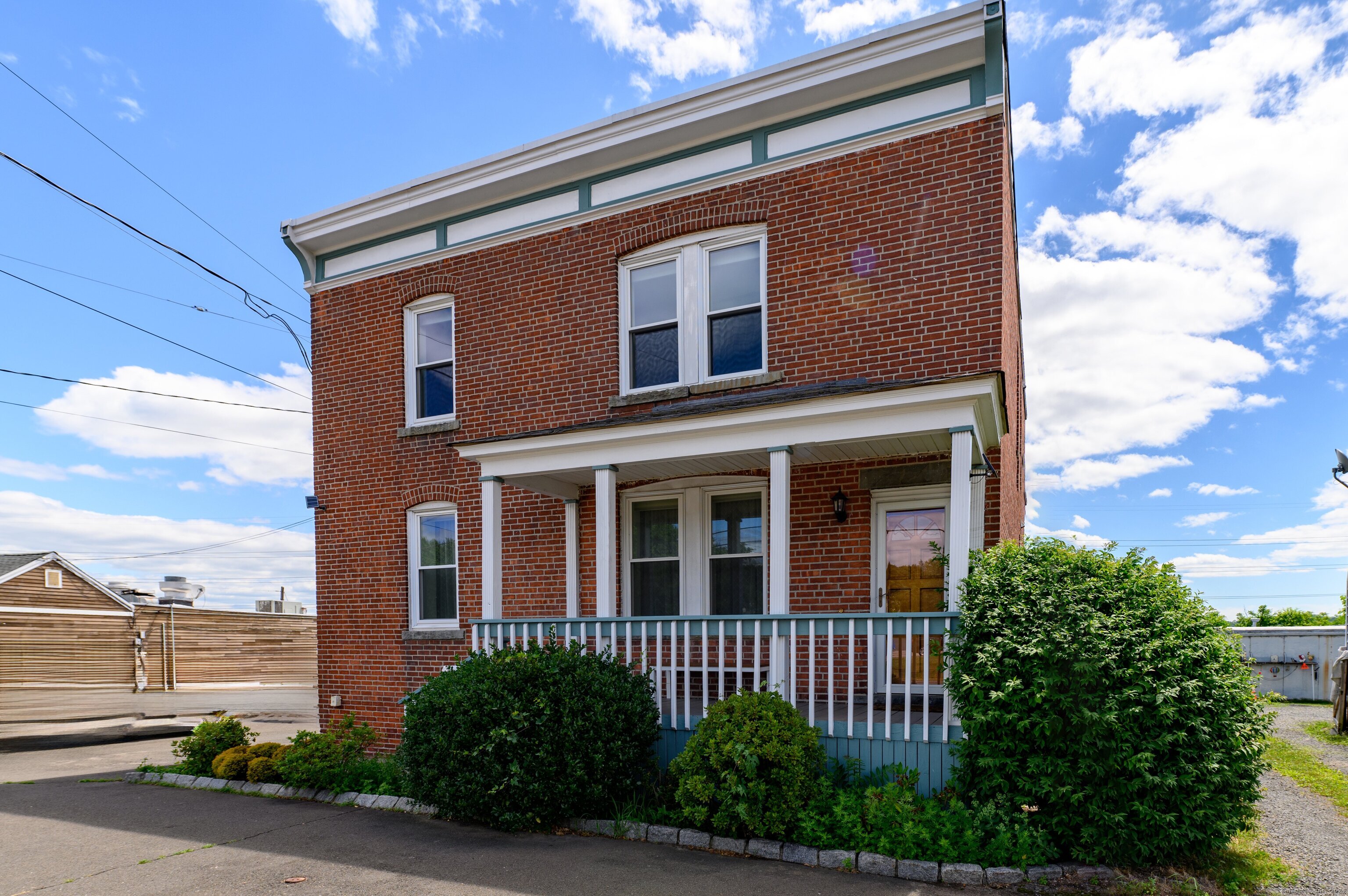 View Hamden, CT 06517 house