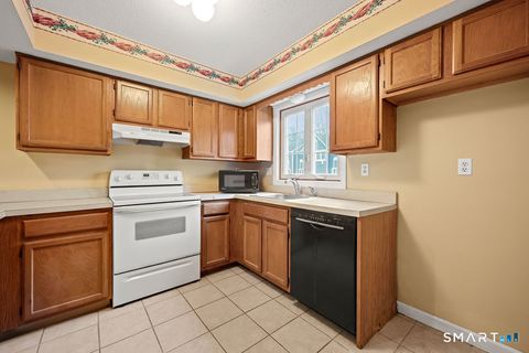 Tiny photo for 50 Pierce Street #APT 24, Plainville, CT 06062 (MLS # 24158323)