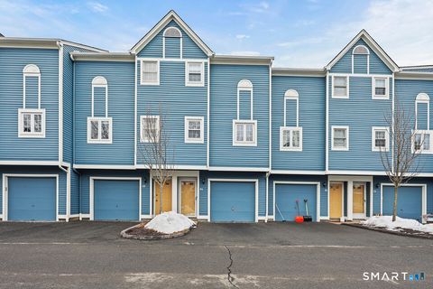 Tiny photo for 50 Pierce Street #APT 24, Plainville, CT 06062 (MLS # 24158323)