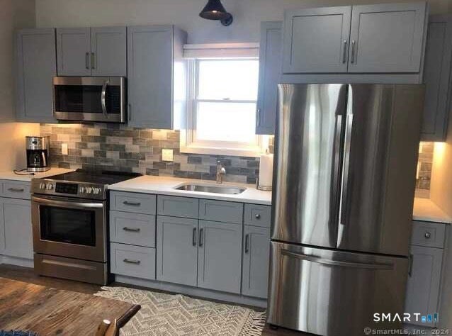 22 Pond Road 7B