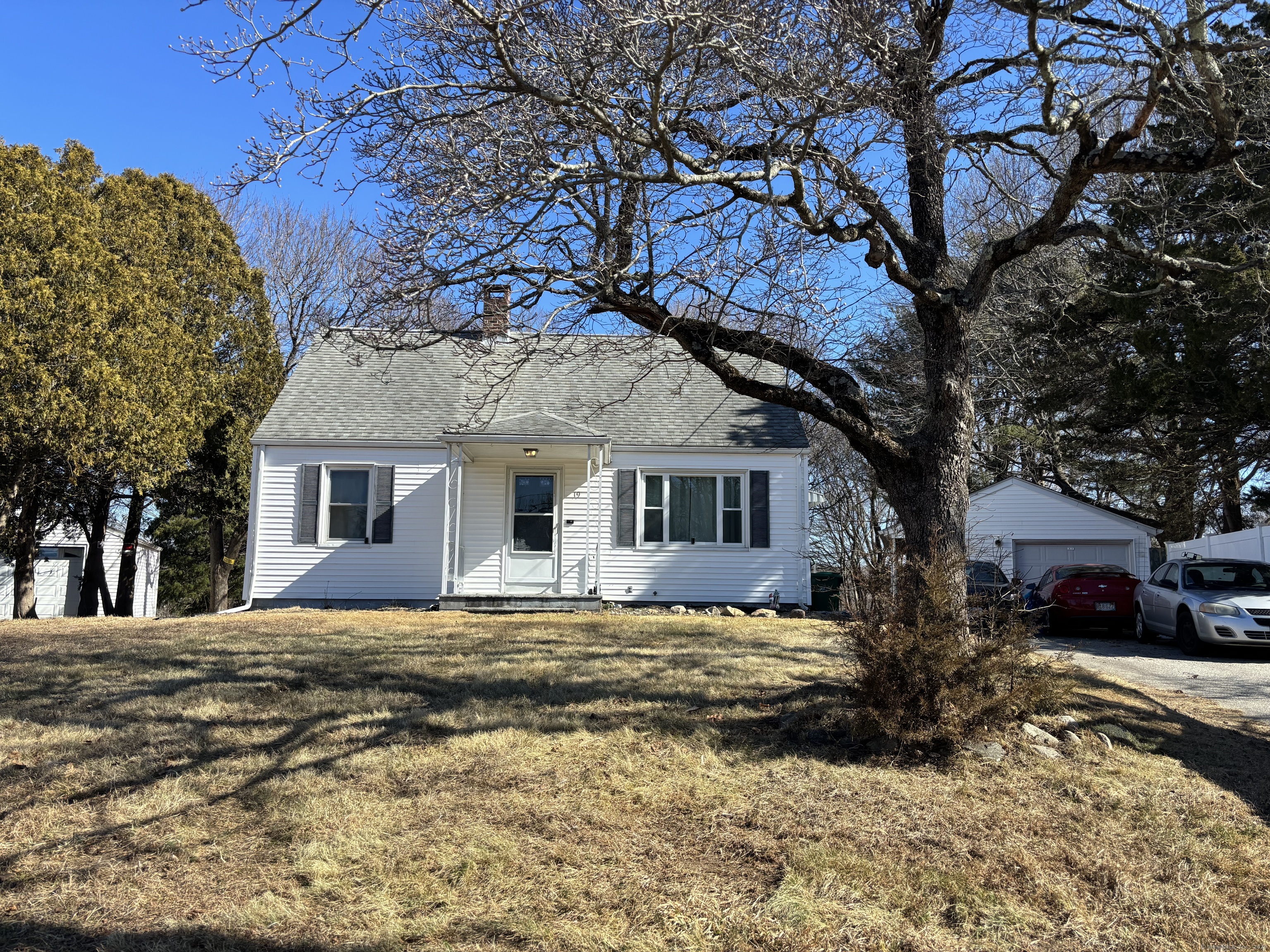 19 Soljer Drive, Waterford, Connecticut image 1