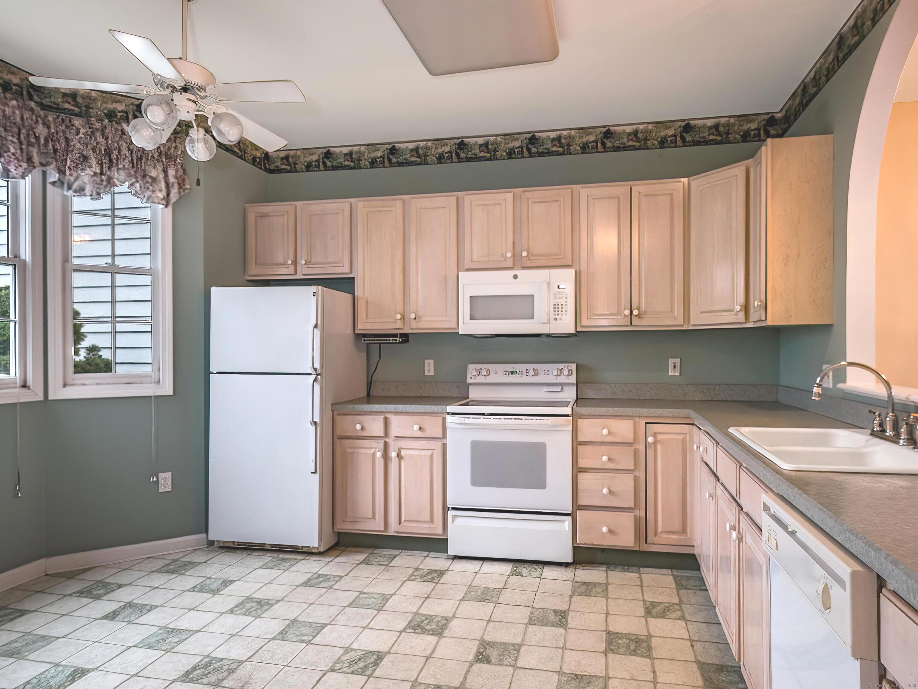 11 Saint Andrews Circle #2, Wallingford, Connecticut image 4