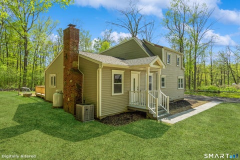 Homes For Sale - 13 Jeanette Street<br/> Monroe, CT 06468