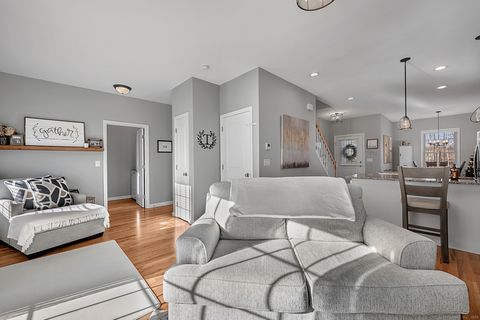 Tiny photo for 29 Covey Road #APT 19, Burlington, CT 06013 (MLS # 24143981)