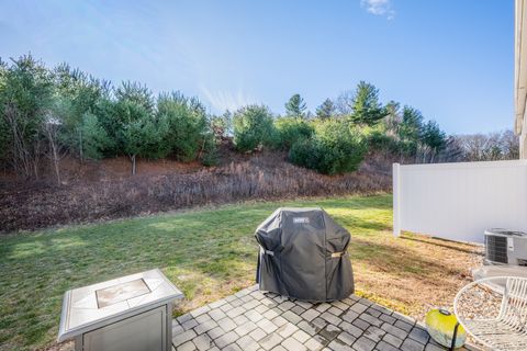 Tiny photo for 29 Covey Road #APT 19, Burlington, CT 06013 (MLS # 24143981)