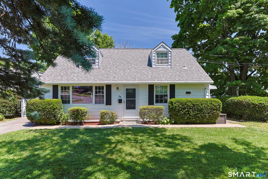 Photo of 94 Mathews Street, Stamford, CT 06902 (MLS # 24179728)