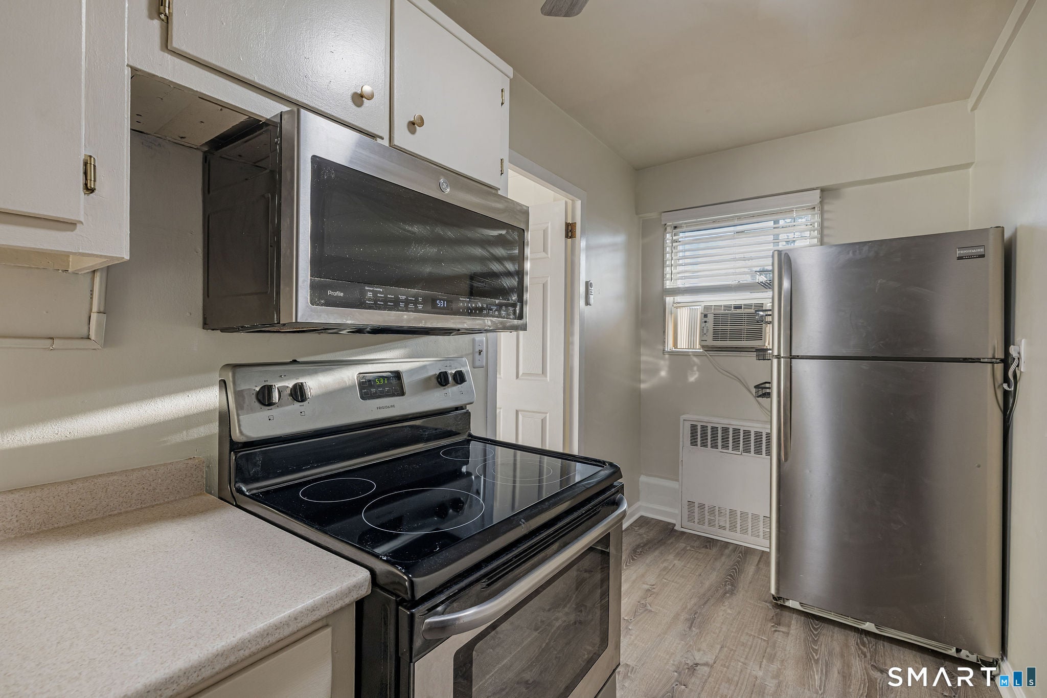 80 Cartright Street 8E
