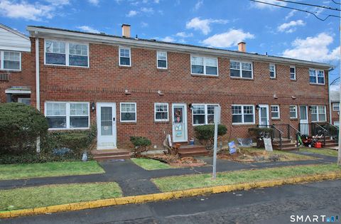 Tiny photo for 24 Woodward Avenue #APT 46, New Haven, CT 06512 (MLS # 24149733)