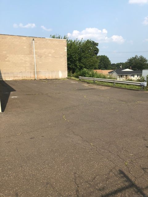 Tiny photo for 910 Boston Post Road #3, West Haven, CT 06516 (MLS # 24145558)